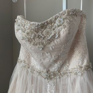 Ivory wedding dress